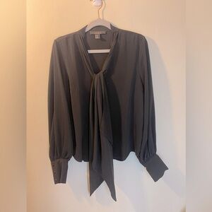 FOREVER 21 CONTEMPORARY BLACK LONG SLEEVE BLOUSE